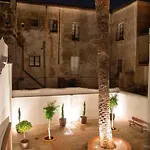 Casa Palacio Munoz Chaves * Caces