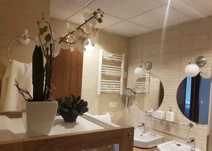 Casa Palacio Munoz Chaves * Caces